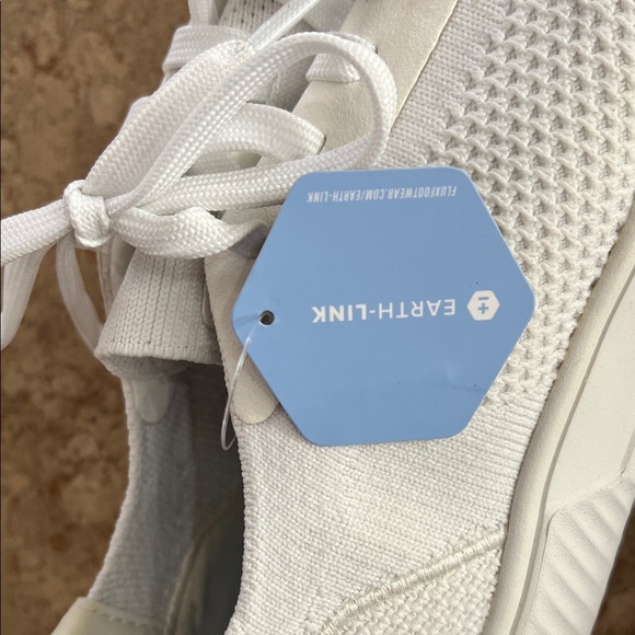 Flux Adapt white new with tags women’s - Picture 6 of 7